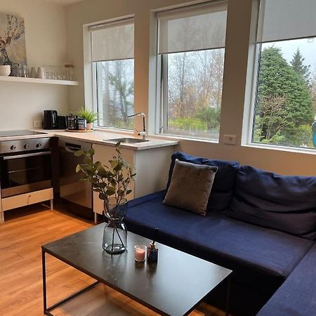 1 Bedroom Apartment Хабнарфьордюр Экстерьер фото