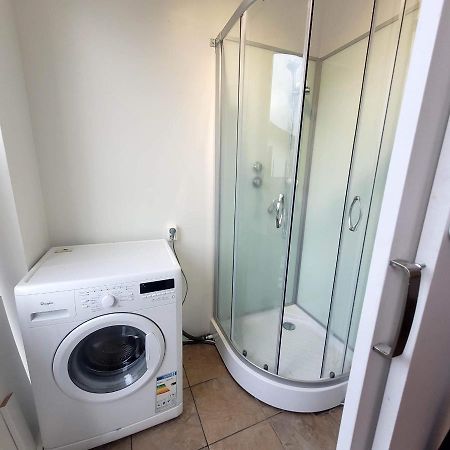 1 Bedroom Apartment Хабнарфьордюр Экстерьер фото